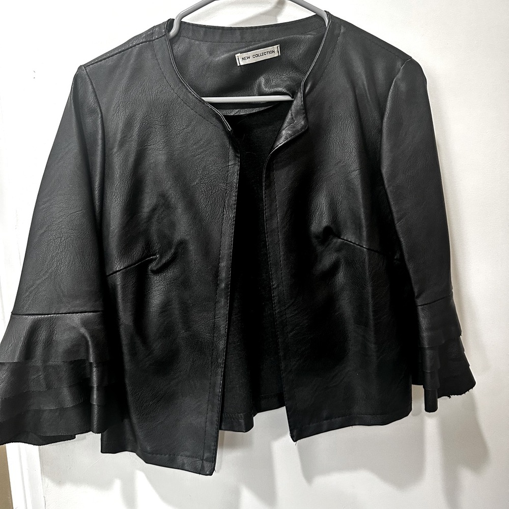 Black jacket size small (26)